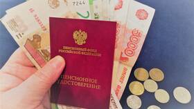 Что дает страховой стаж для пенсии в Подруга